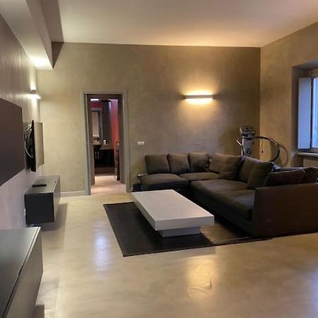 Spacious & Elegant Apartment Near Corso Como - Maroncelli Milánó Kültér fotó