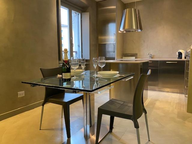 Spacious & Elegant Apartment Near Corso Como - Maroncelli Milánó Kültér fotó