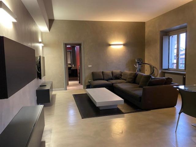 Spacious & Elegant Apartment Near Corso Como - Maroncelli Milánó Kültér fotó